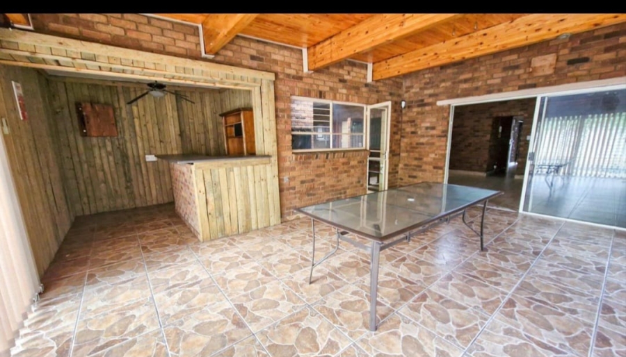 5 Bedroom Property for Sale in Elandsrand North West